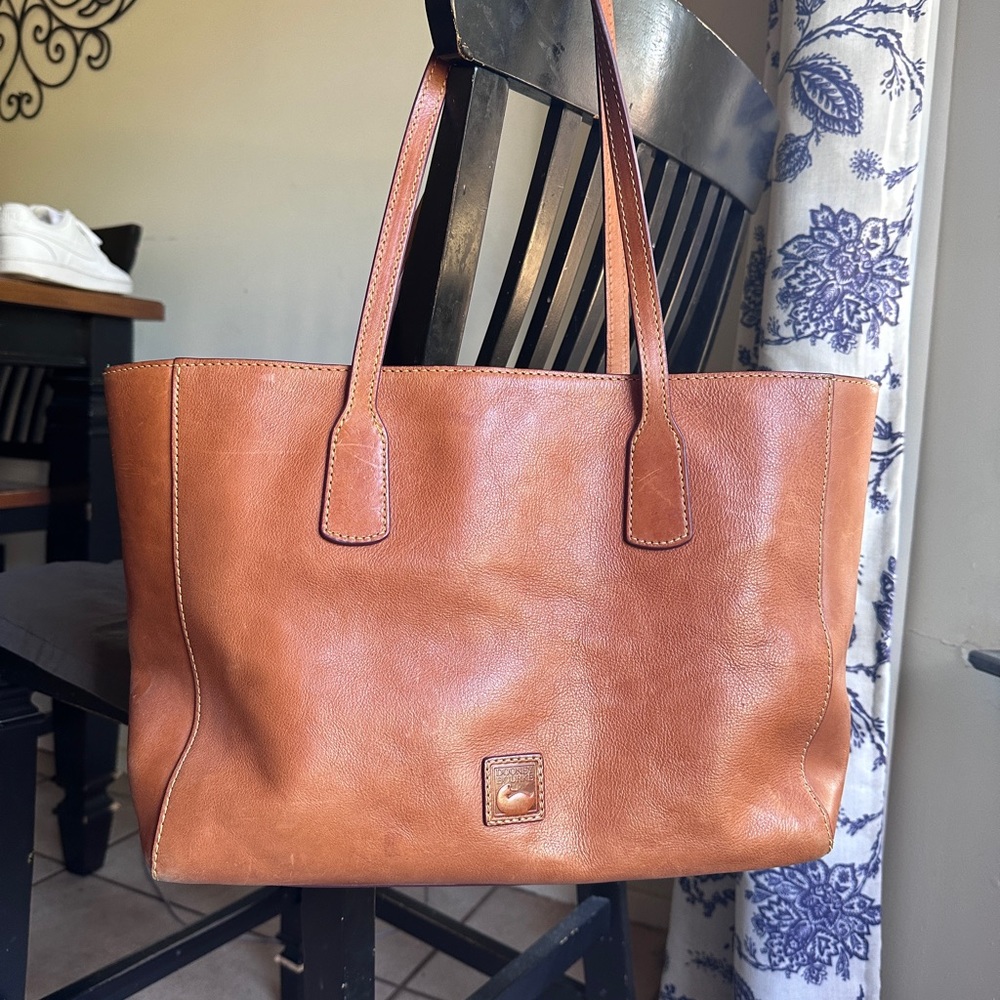 Dooney & Bourke bag